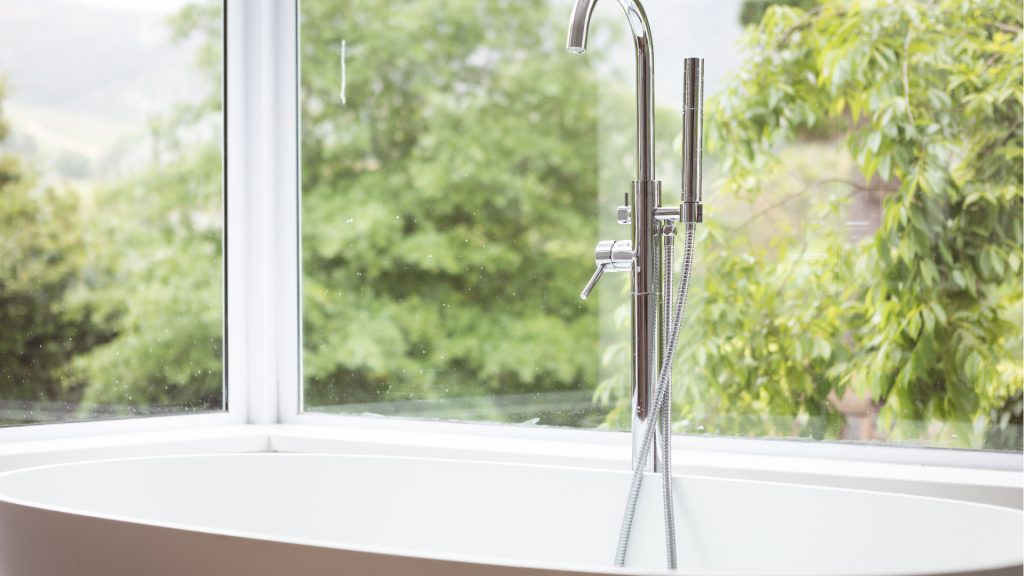 Storstensvägen i Uppsala, på kontoret. 